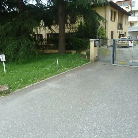 Il Giardinetto - Smart Working - Aeroporto Motor Valley Centro *
